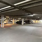 W118 New! Central Canmore- Light Industrial Hotel Room